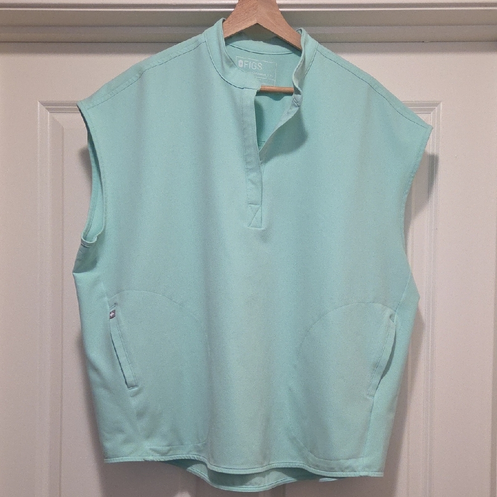 FIGS Rafaela Scrub Top In Mariner size XL